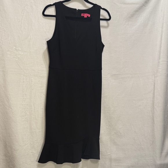 Betsey Johnson Sophisticated Fun Black sleeveless fit and flare dress - Picture 3 of 11